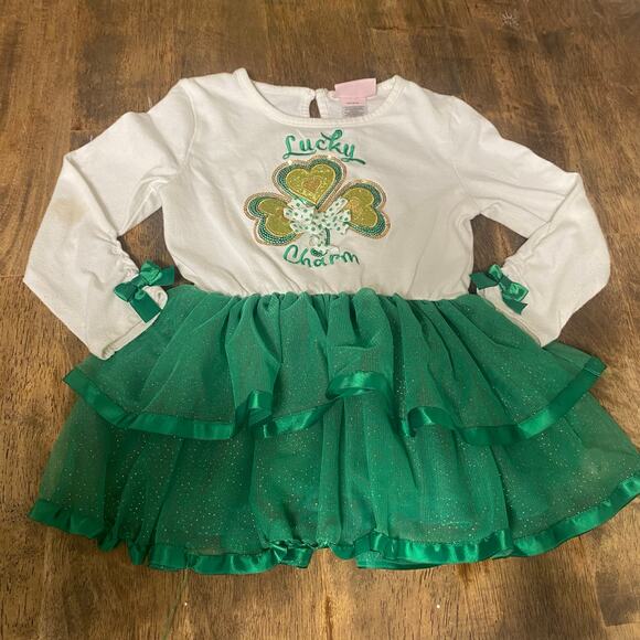 Little Lass Other - Little Lass St. Patrick's Day white green tutu lucky charm shirt SIZE 4T
